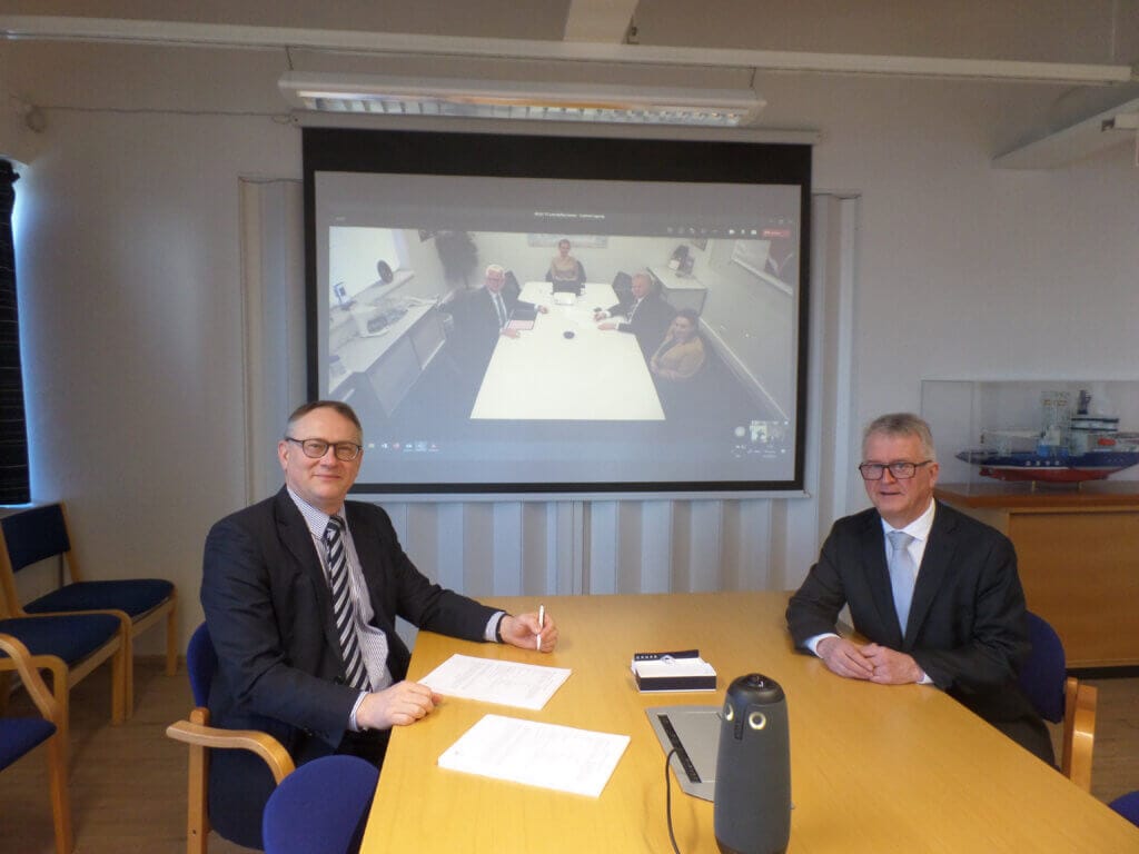 ): Jyrki Heinimaa, President and CEO of Rauma Marine Constructions, and Håkan Enlund, Executive Vice President of Rauma Marine Constructions, at the signing ceremony in Rauma.